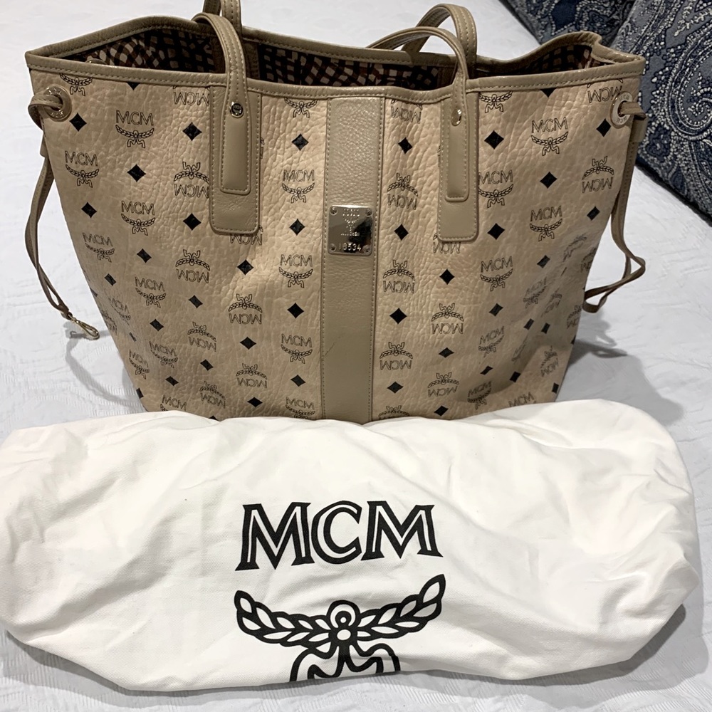 MCM Liz Tote (medium) excellent condition